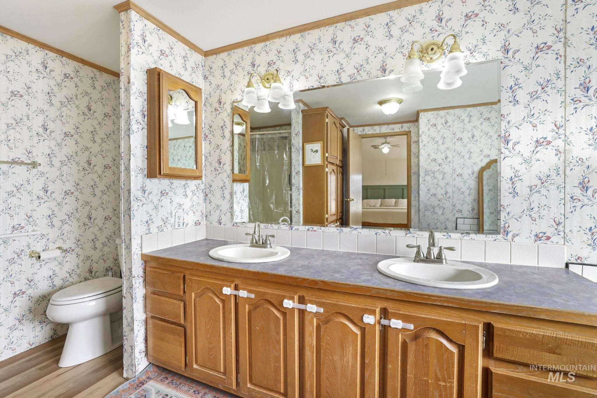 4424 N 1325 E, Buhl, Idaho 83316, 3 Bedrooms, 2 Bathrooms, Residential For Sale, Price $460,000, 98975187