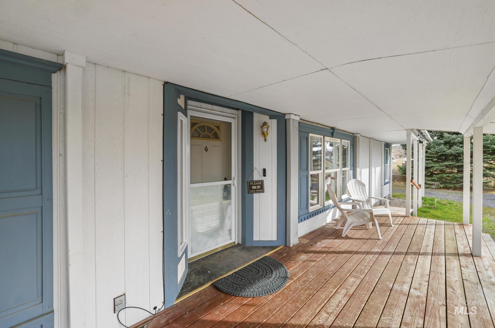 4424 N 1325 E, Buhl, Idaho 83316, 3 Bedrooms, 2 Bathrooms, Residential For Sale, Price $460,000, 98975187