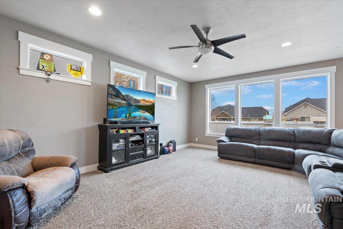 4200 S Raintree Dr, Nampa, Idaho 83686-6487, 4 Bedrooms, 2.5 Bathrooms, Residential For Sale, Price $429,900, 98975190