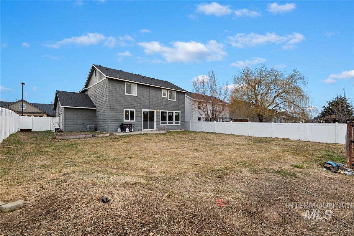 4200 S Raintree Dr, Nampa, Idaho 83686-6487, 4 Bedrooms, 2.5 Bathrooms, Residential For Sale, Price $429,900, 98975190