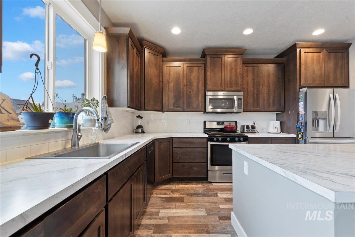 4200 S Raintree Dr, Nampa, Idaho 83686-6487, 4 Bedrooms, 2.5 Bathrooms, Residential For Sale, Price $429,900, 98975190