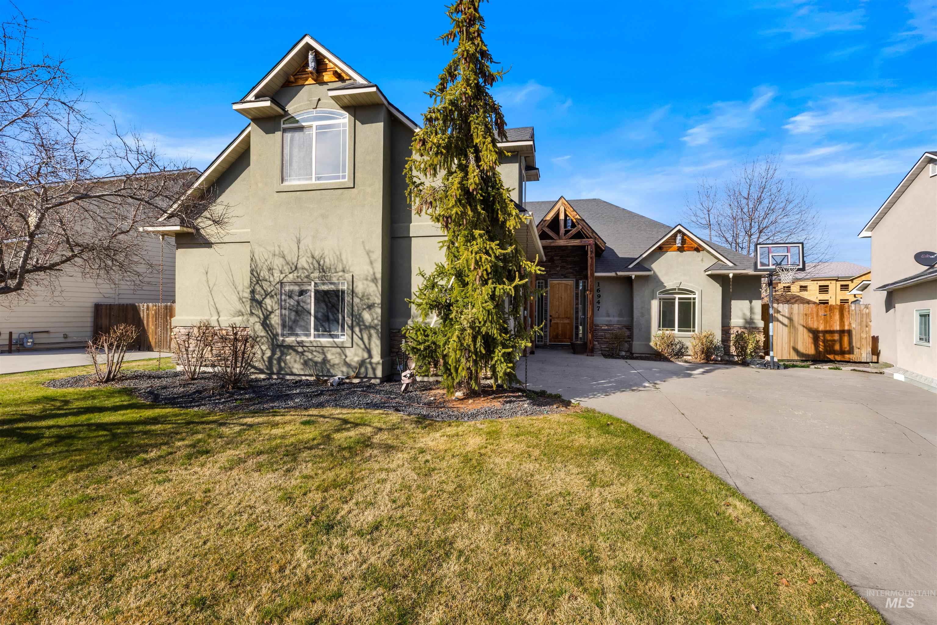 16947 N Thurgood Loop, Nampa, Idaho 83687, 4 Bedrooms, 2 Bathrooms, Residential For Sale, Price $450,000,MLS 98975199