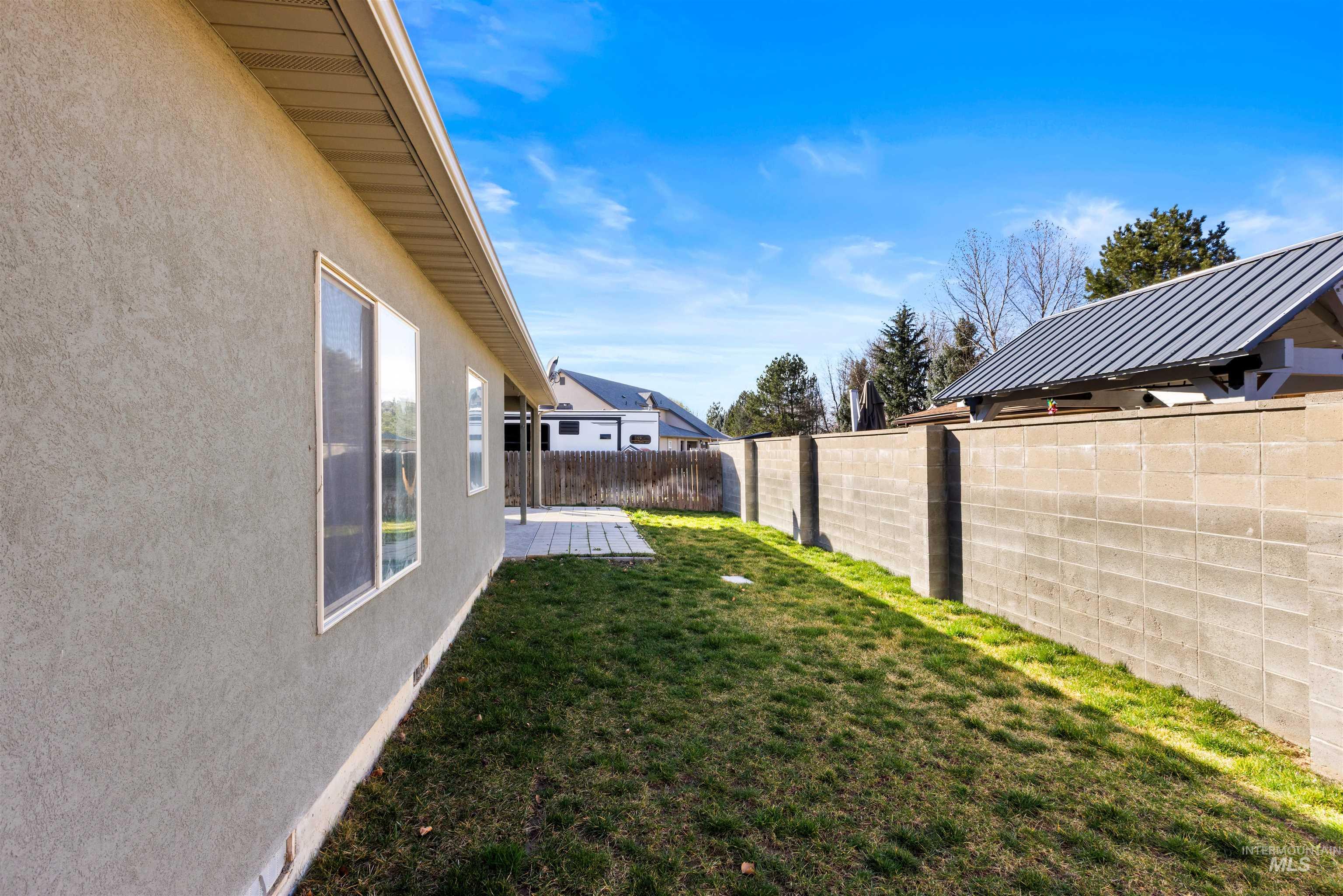 16947 N Thurgood Loop, Nampa, Idaho 83687, 4 Bedrooms, 2 Bathrooms, Residential For Sale, Price $450,000,MLS 98975199