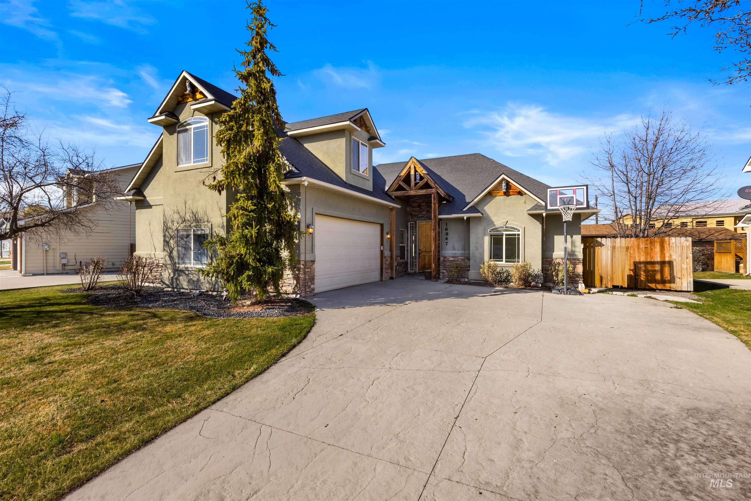 16947 N Thurgood Loop, Nampa, Idaho 83687, 4 Bedrooms, 2 Bathrooms, Residential For Sale, Price $450,000,MLS 98975199