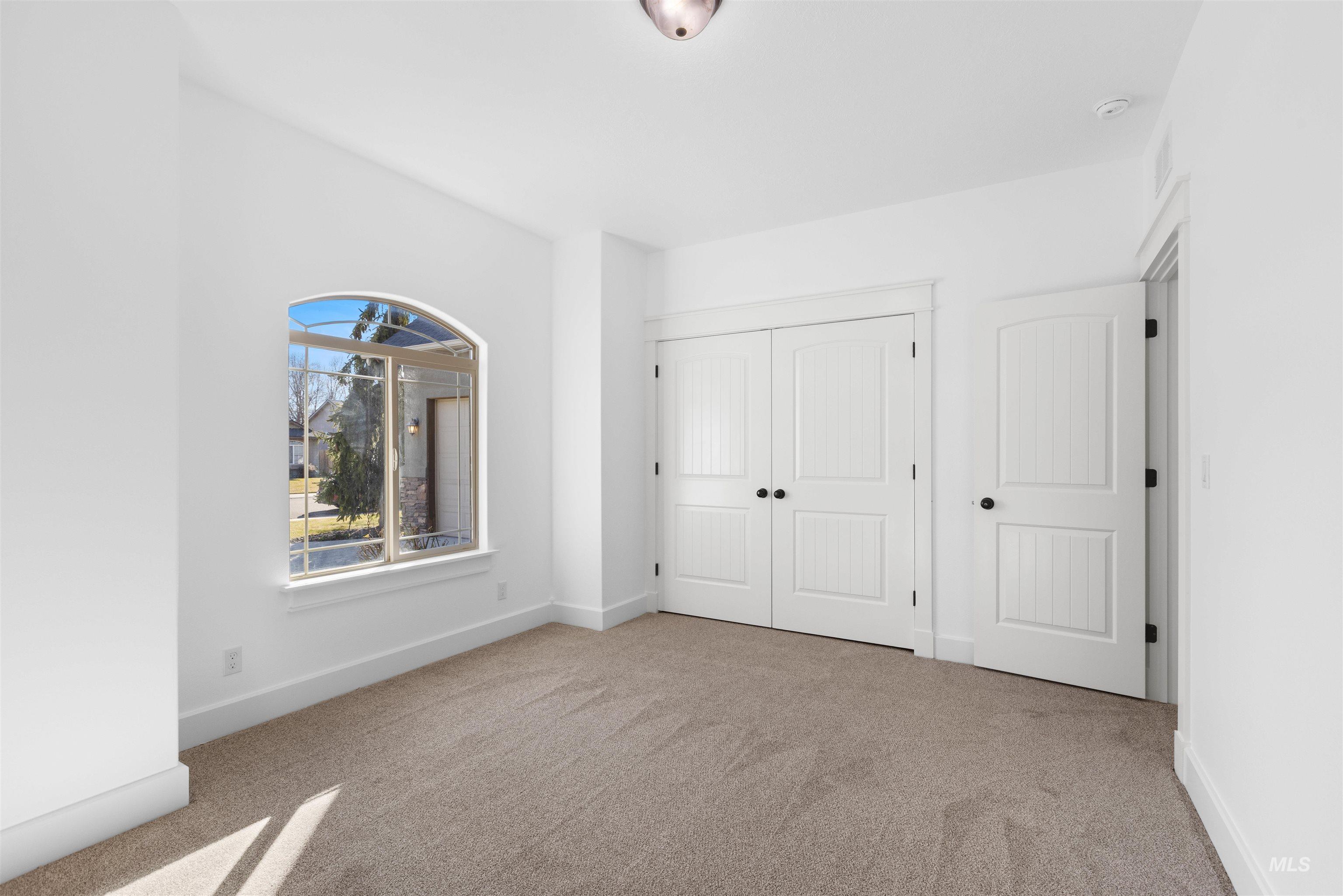 16947 N Thurgood Loop, Nampa, Idaho 83687, 4 Bedrooms, 2 Bathrooms, Residential For Sale, Price $450,000,MLS 98975199