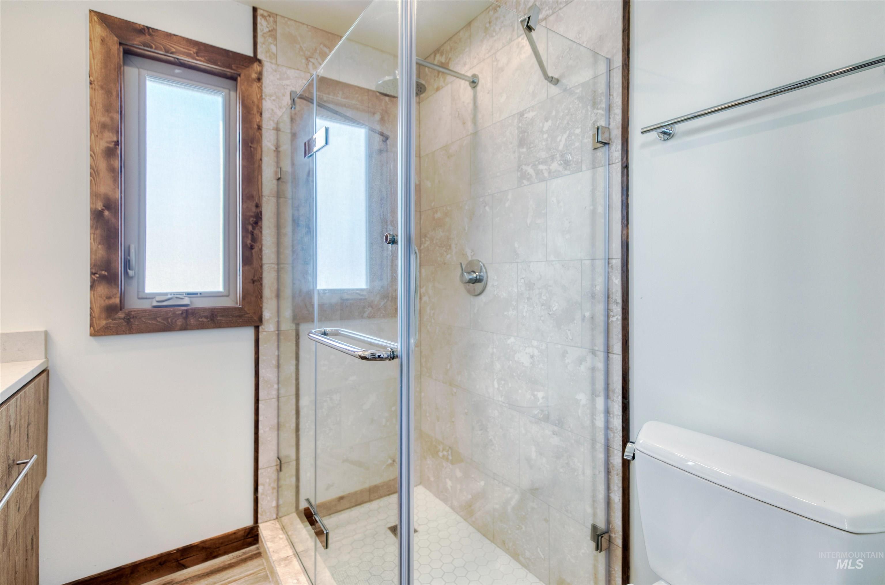 955 Eva Falls Ave, Stanley, Idaho 83278, 1 Bedroom, 1 Bathroom, Residential For Sale, Price $289,900,MLS 98975200