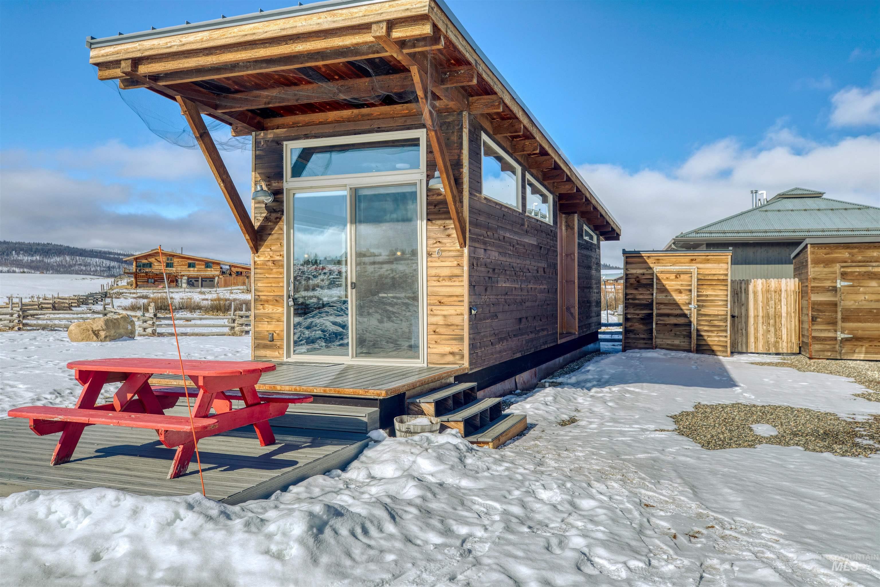 955 Eva Falls Ave, Stanley, Idaho 83278, 1 Bedroom, 1 Bathroom, Residential For Sale, Price $289,900,MLS 98975200