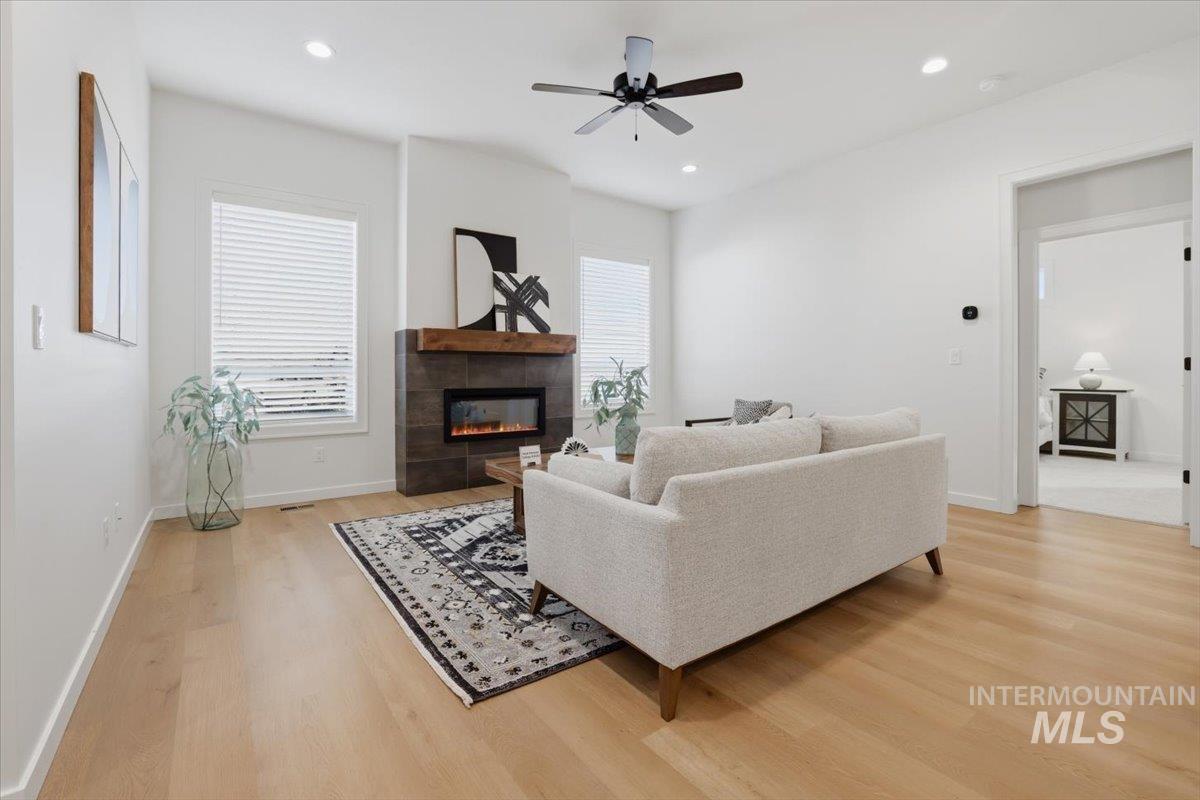 1716 Kayak Rd, Emmett, Idaho 83617, 3 Bedrooms, 2 Bathrooms, Residential For Sale, Price $493,750, 98975206