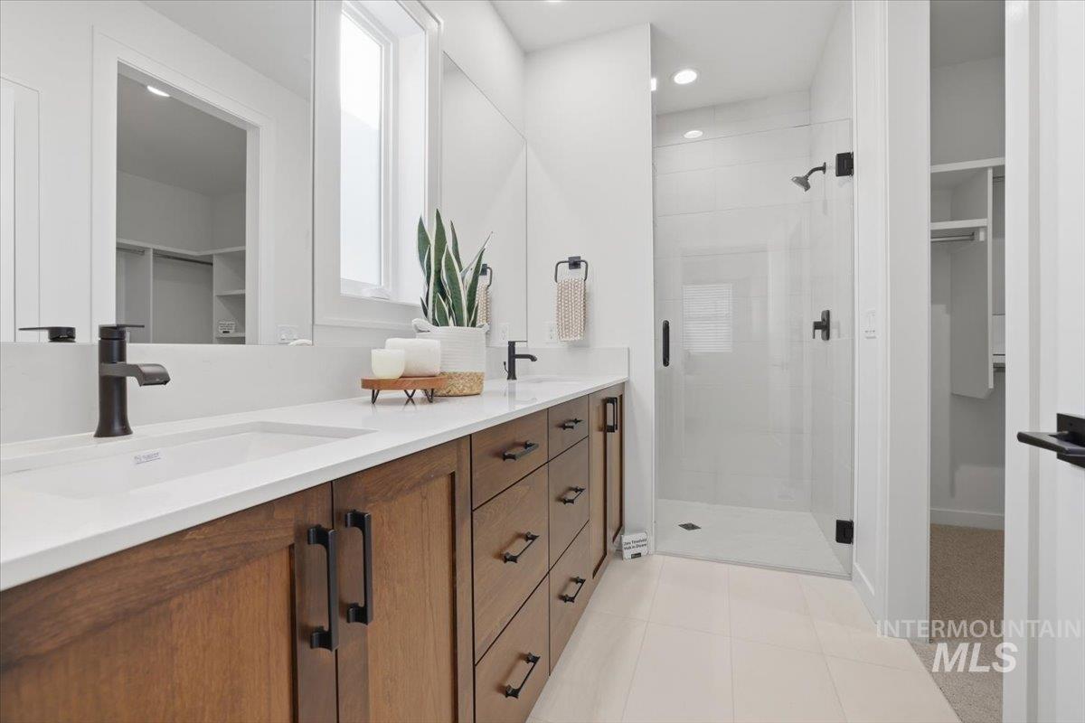 1716 Kayak Rd, Emmett, Idaho 83617, 3 Bedrooms, 2 Bathrooms, Residential For Sale, Price $493,750, 98975206