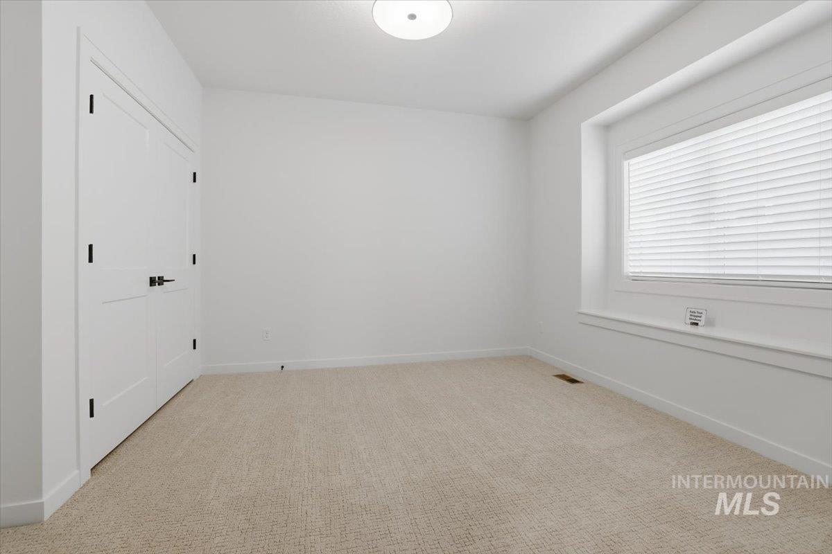 1716 Kayak Rd, Emmett, Idaho 83617, 3 Bedrooms, 2 Bathrooms, Residential For Sale, Price $493,750, 98975206