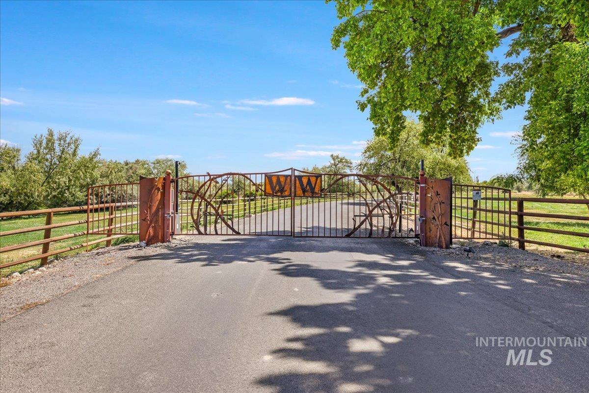 3365 Willow Way, Twin Falls, Idaho 83301, 6 Bedrooms, 6 Bathrooms, Residential For Sale, Price $2,098,000,MLS 98975209