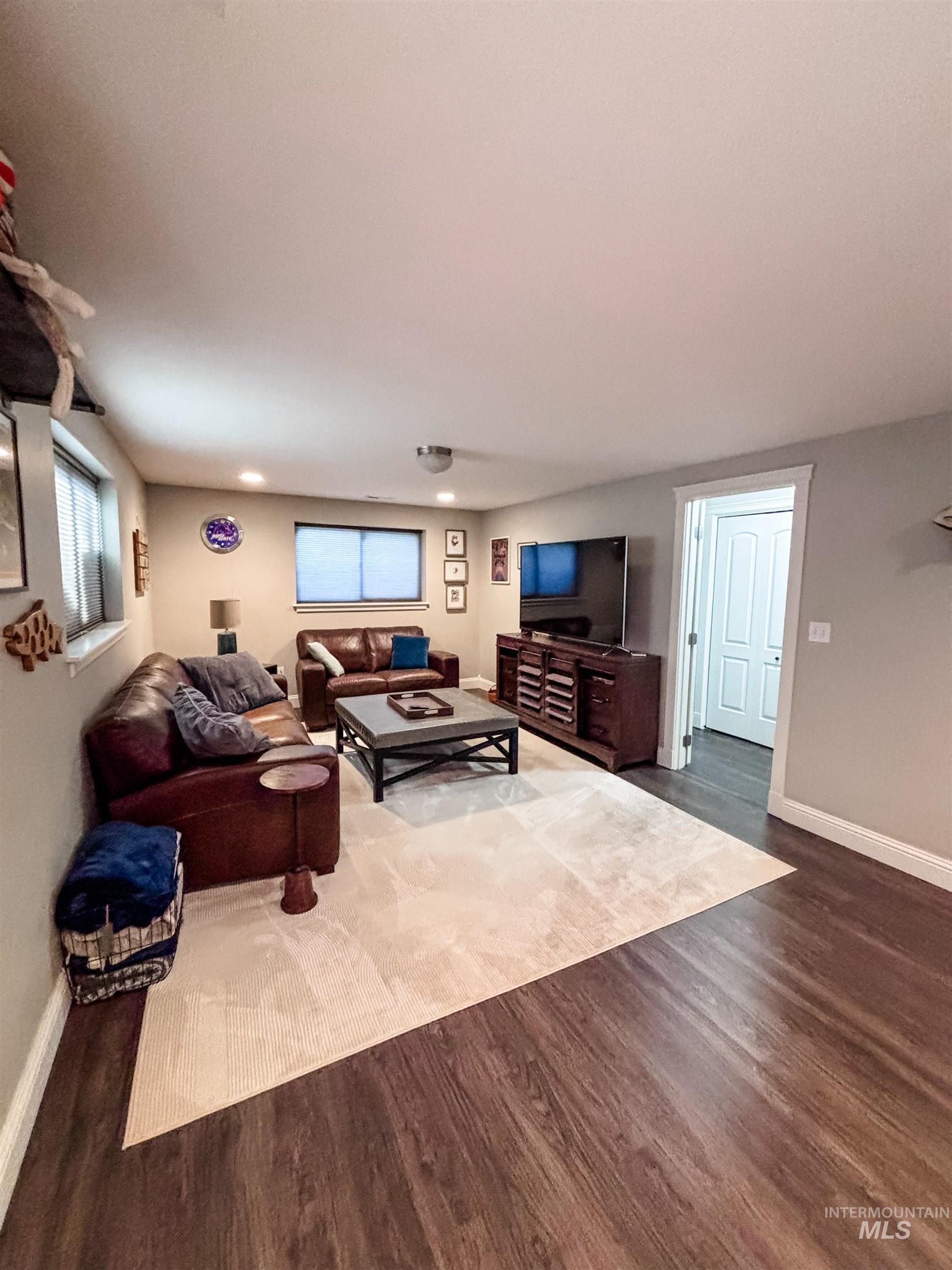 743 N Horseshoe Bend Rd, Eagle, Idaho 83616, 4 Bedrooms, 2.5 Bathrooms, Residential For Sale, Price $575,000,MLS 98975212