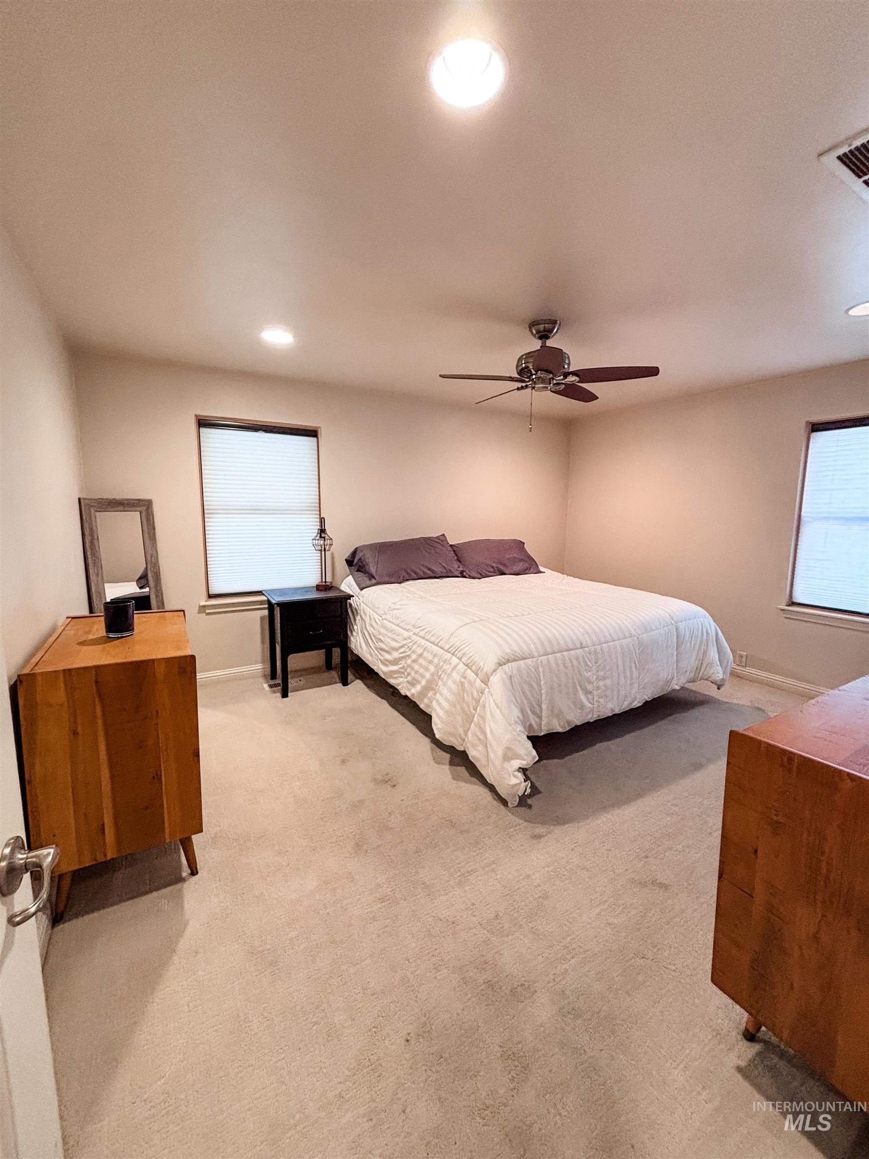 743 N Horseshoe Bend Rd, Eagle, Idaho 83616, 4 Bedrooms, 2.5 Bathrooms, Residential For Sale, Price $575,000,MLS 98975212