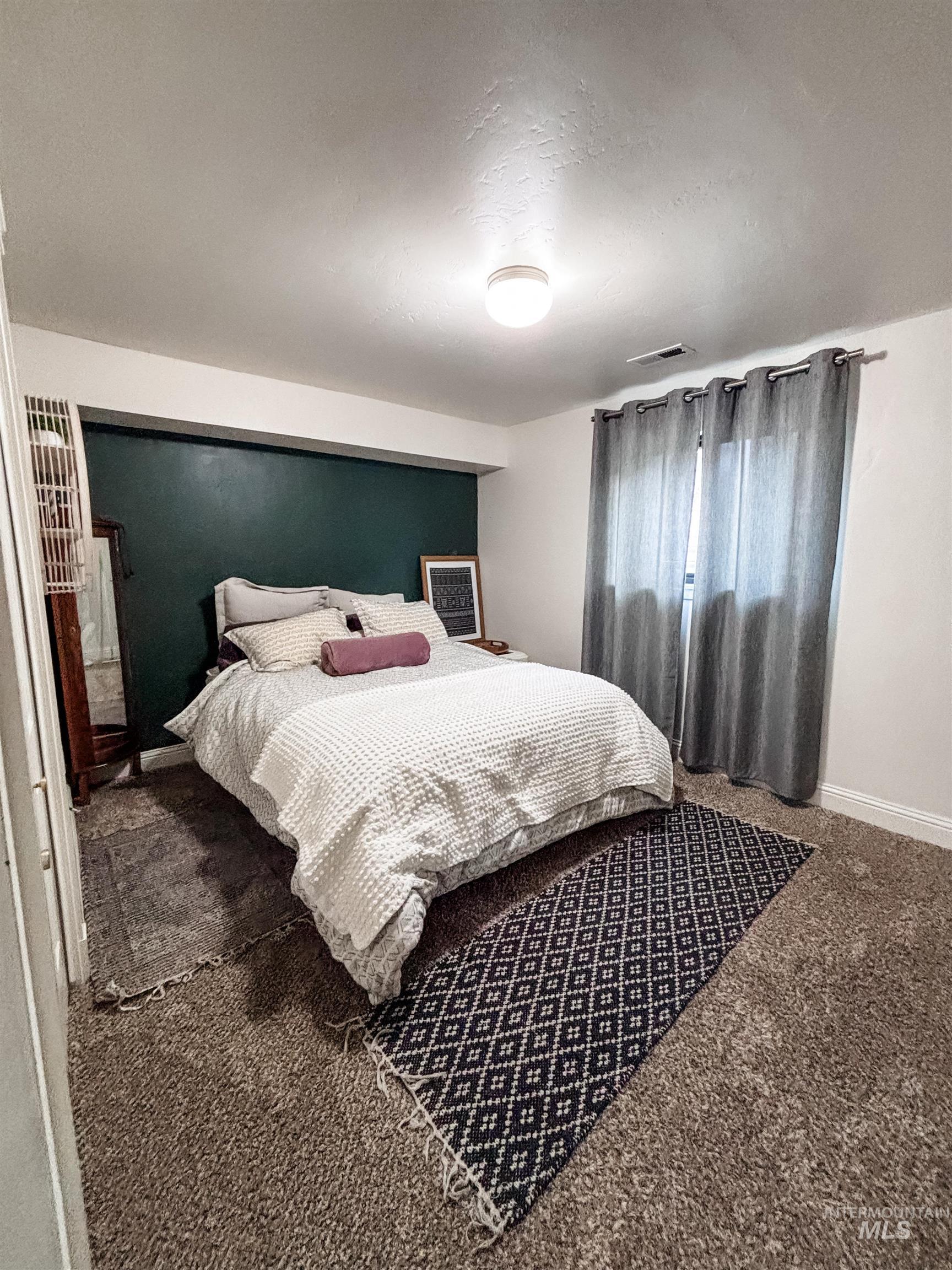 743 N Horseshoe Bend Rd, Eagle, Idaho 83616, 4 Bedrooms, 2.5 Bathrooms, Residential For Sale, Price $575,000,MLS 98975212