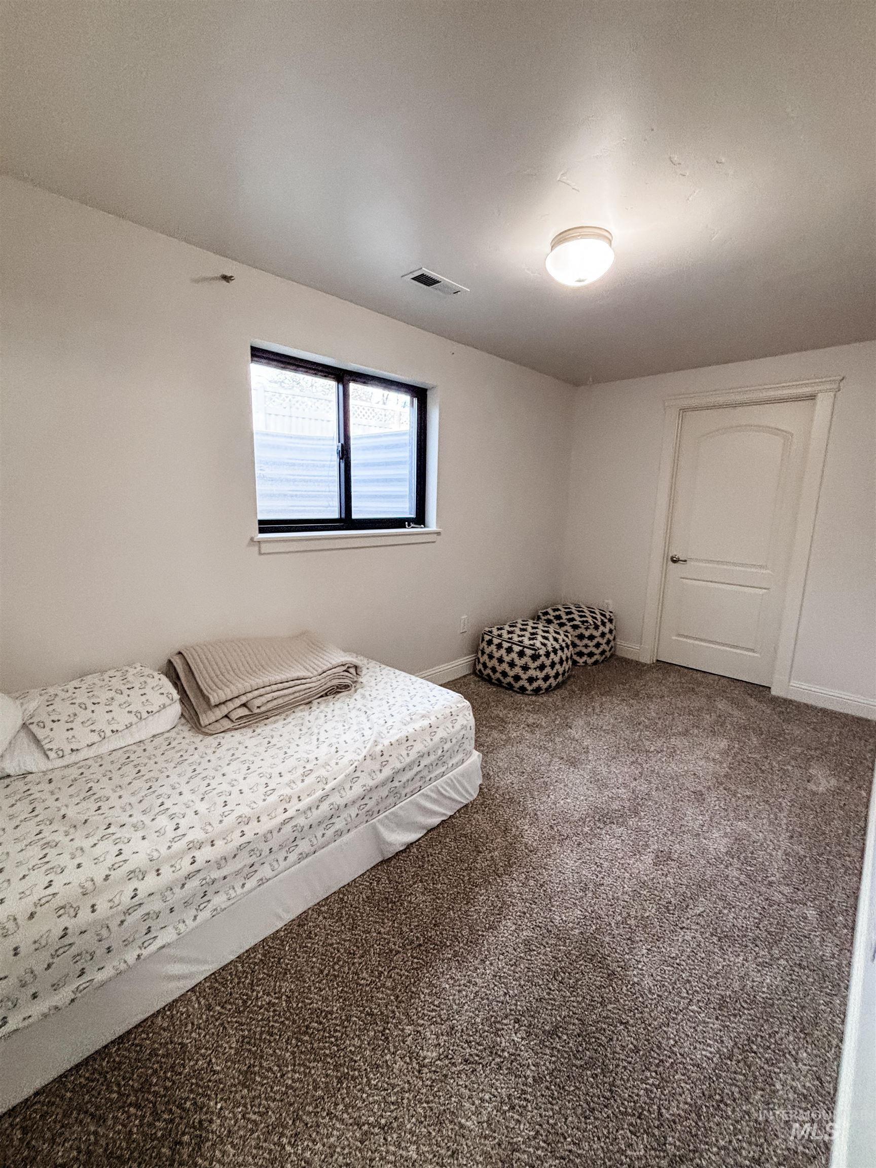 743 N Horseshoe Bend Rd, Eagle, Idaho 83616, 4 Bedrooms, 2.5 Bathrooms, Residential For Sale, Price $575,000,MLS 98975212