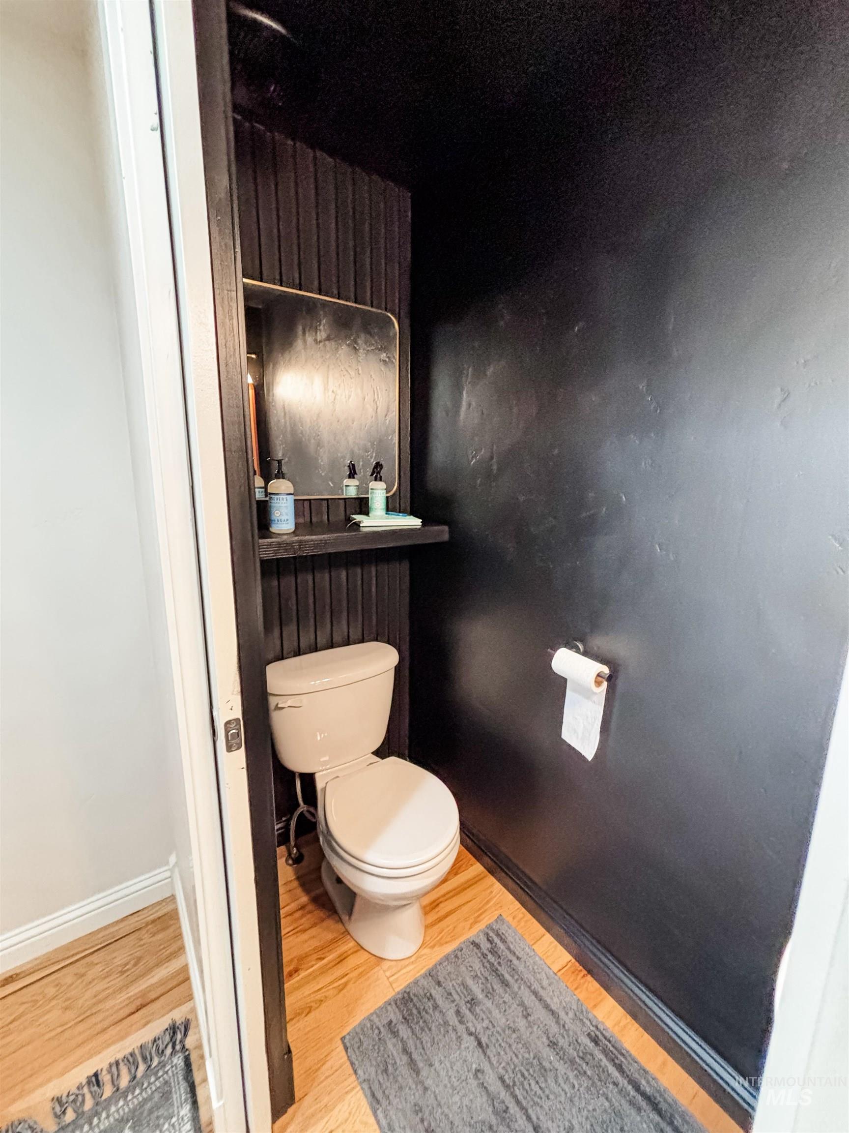 743 N Horseshoe Bend Rd, Eagle, Idaho 83616, 4 Bedrooms, 2.5 Bathrooms, Residential For Sale, Price $575,000,MLS 98975212