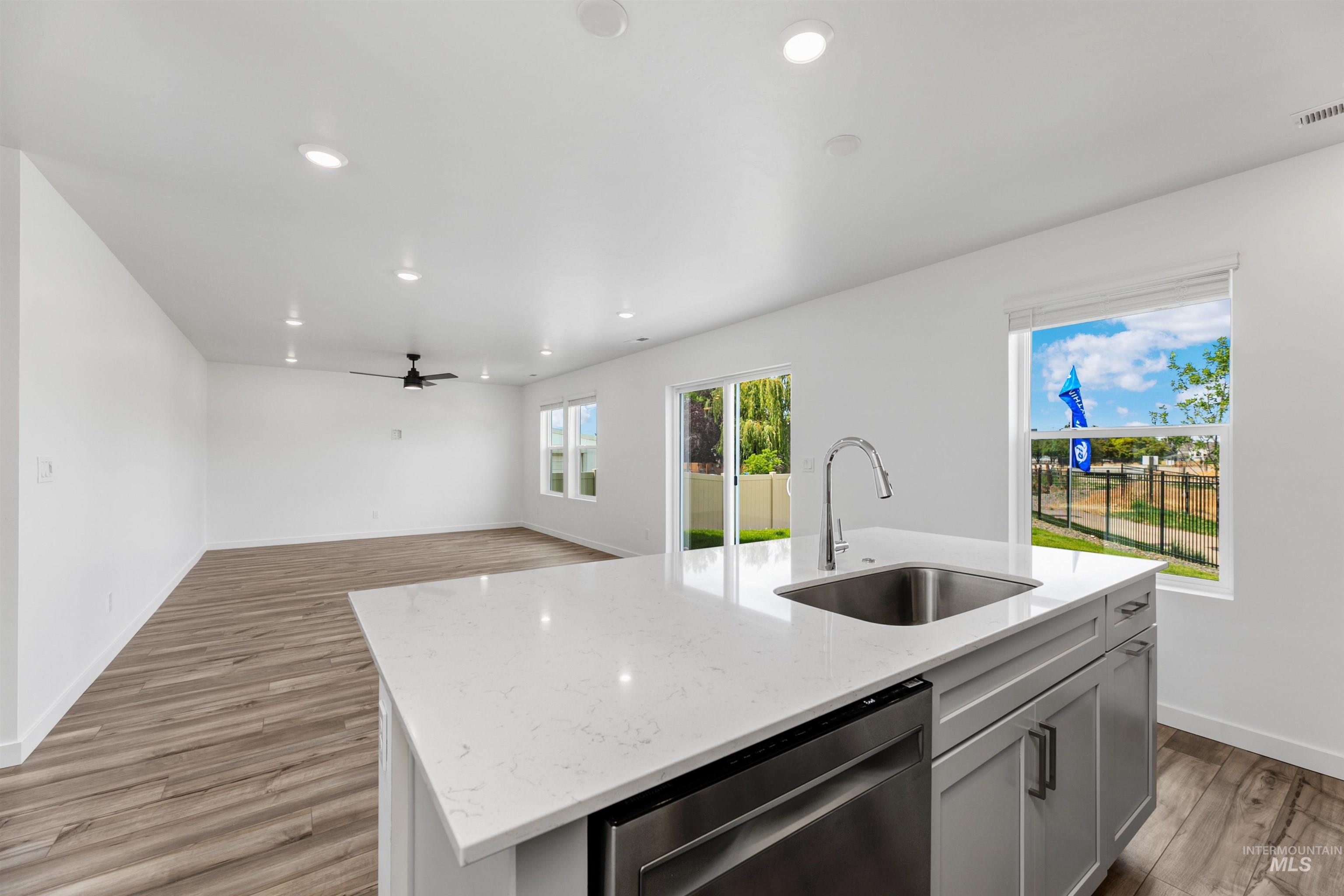 1910 E Springloyd St, Meridian, Idaho 83642, 4 Bedrooms, 3 Bathrooms, Residential For Sale, Price $509,900, 98975215