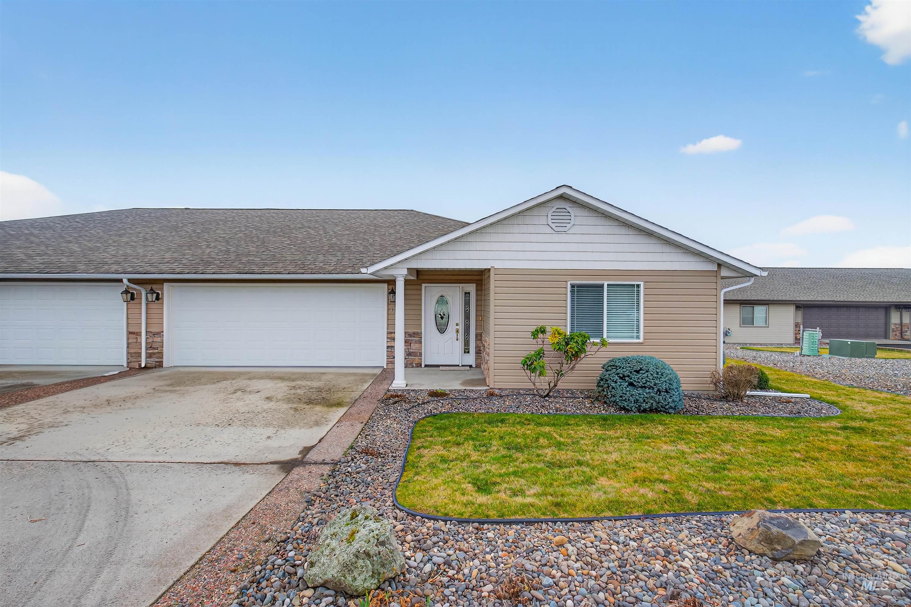3524 10th Street, Lewiston, Idaho 83501, 3 Bedrooms, 2 Bathrooms, Residential For Sale, Price $399,000, 98975218