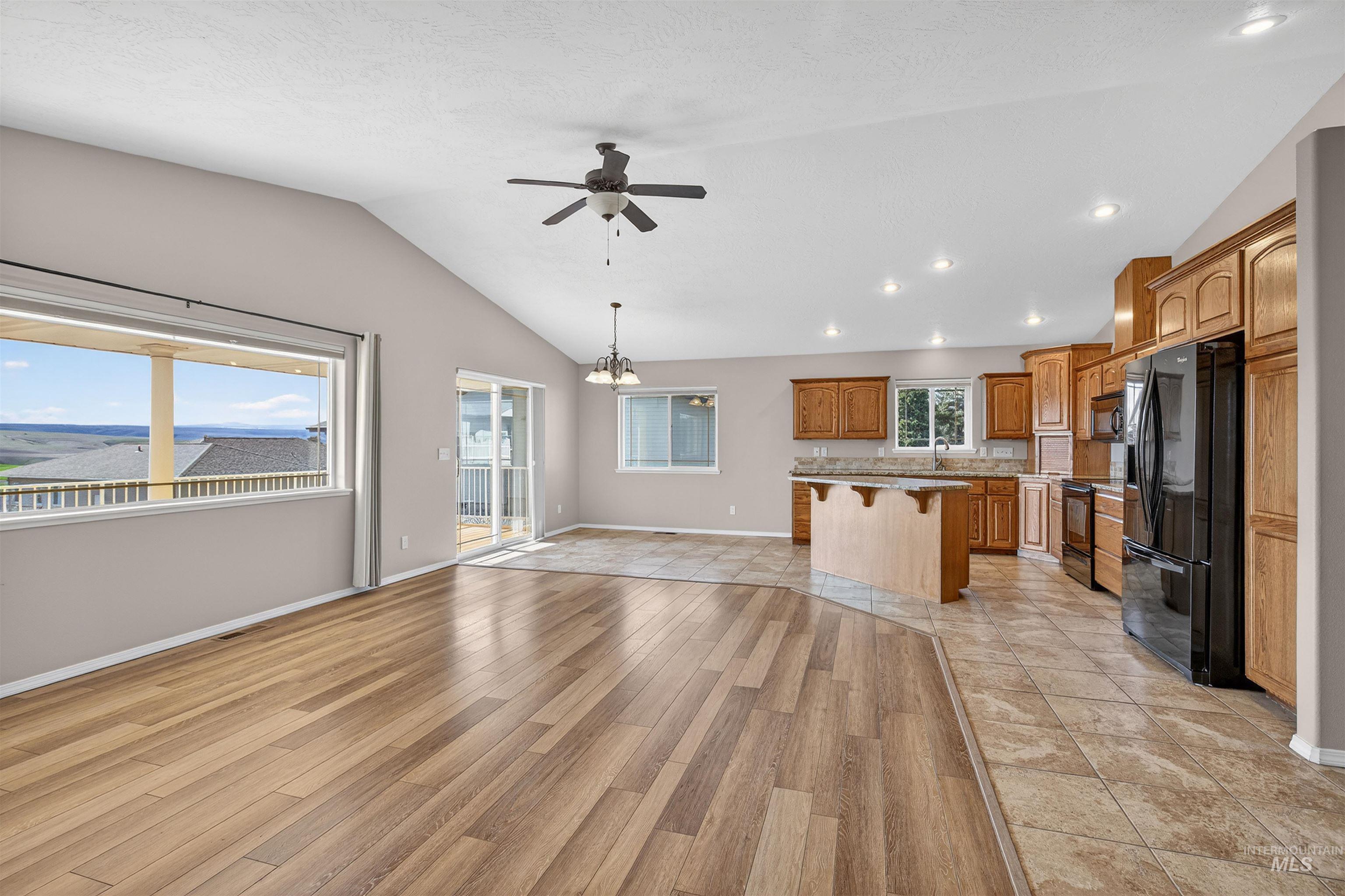 3524 10th Street, Lewiston, Idaho 83501, 3 Bedrooms, 2 Bathrooms, Residential For Sale, Price $419,000,MLS 98975218