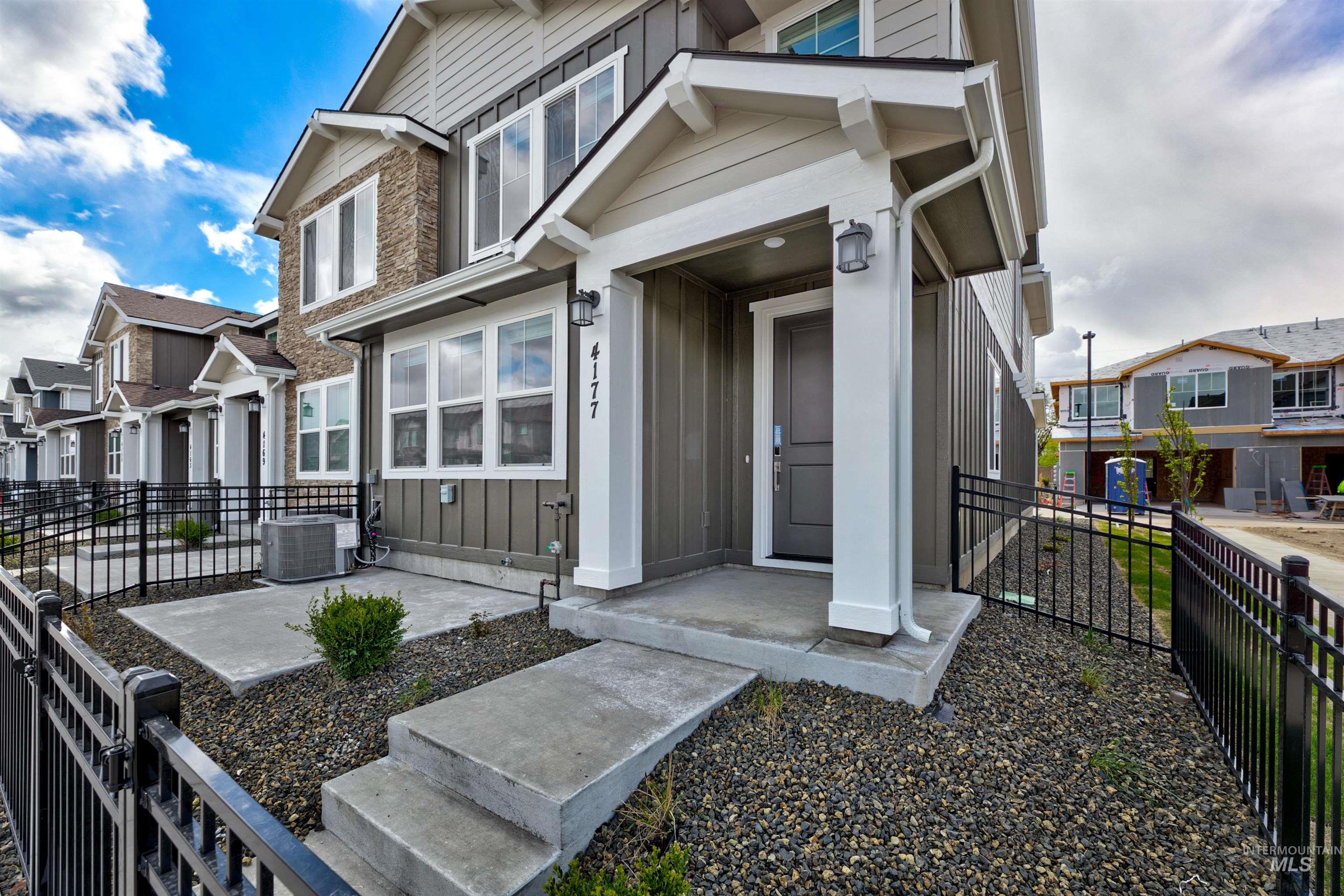 4177 W Perspective St, Eagle, Idaho 83616, 4 Bedrooms, 2.5 Bathrooms, Residential For Sale, Price $433,900,MLS 98975220