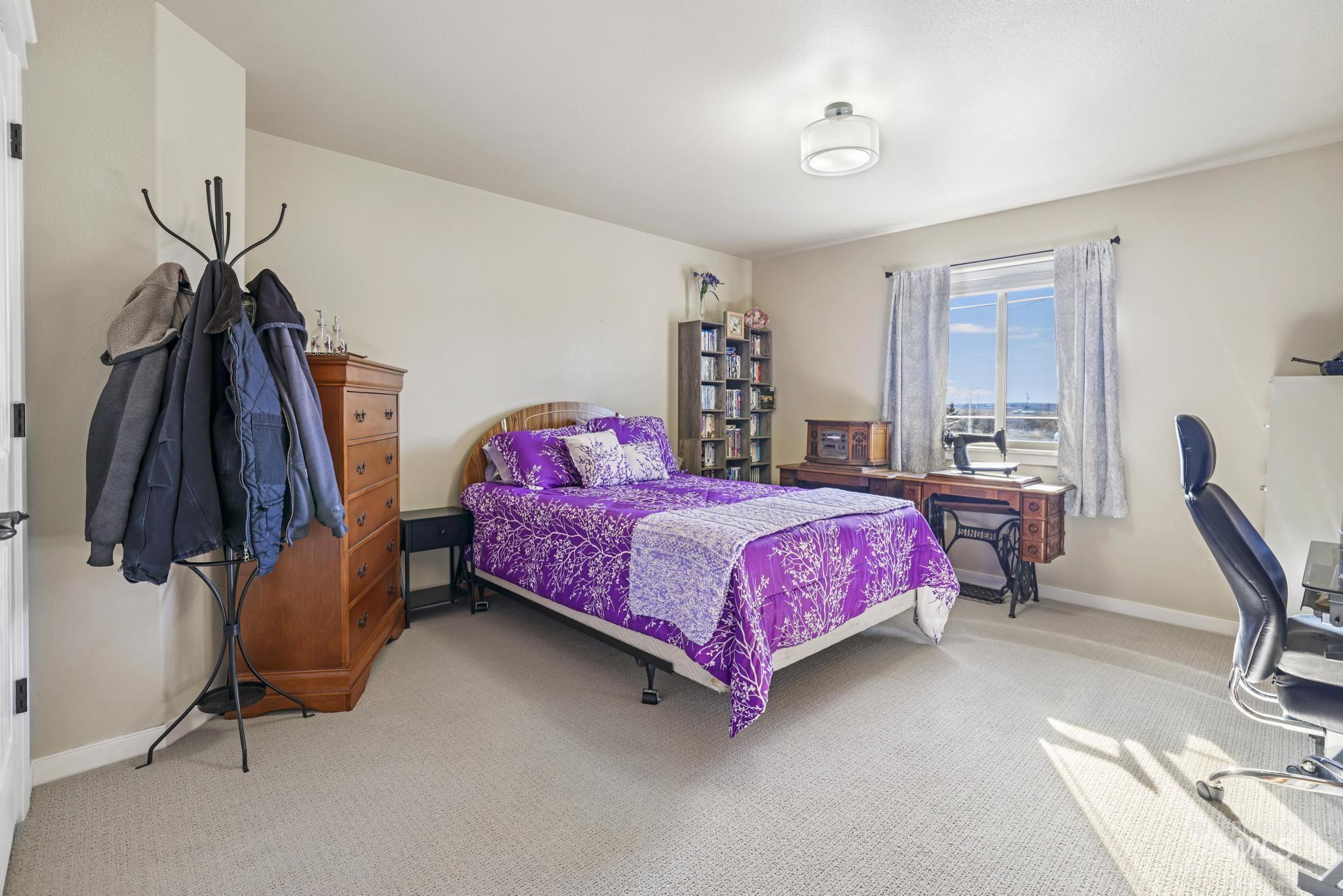 560 Riverview Drive, Gooding, Idaho 83330, 4 Bedrooms, 2.5 Bathrooms, Residential For Sale, Price $660,000,MLS 98975221