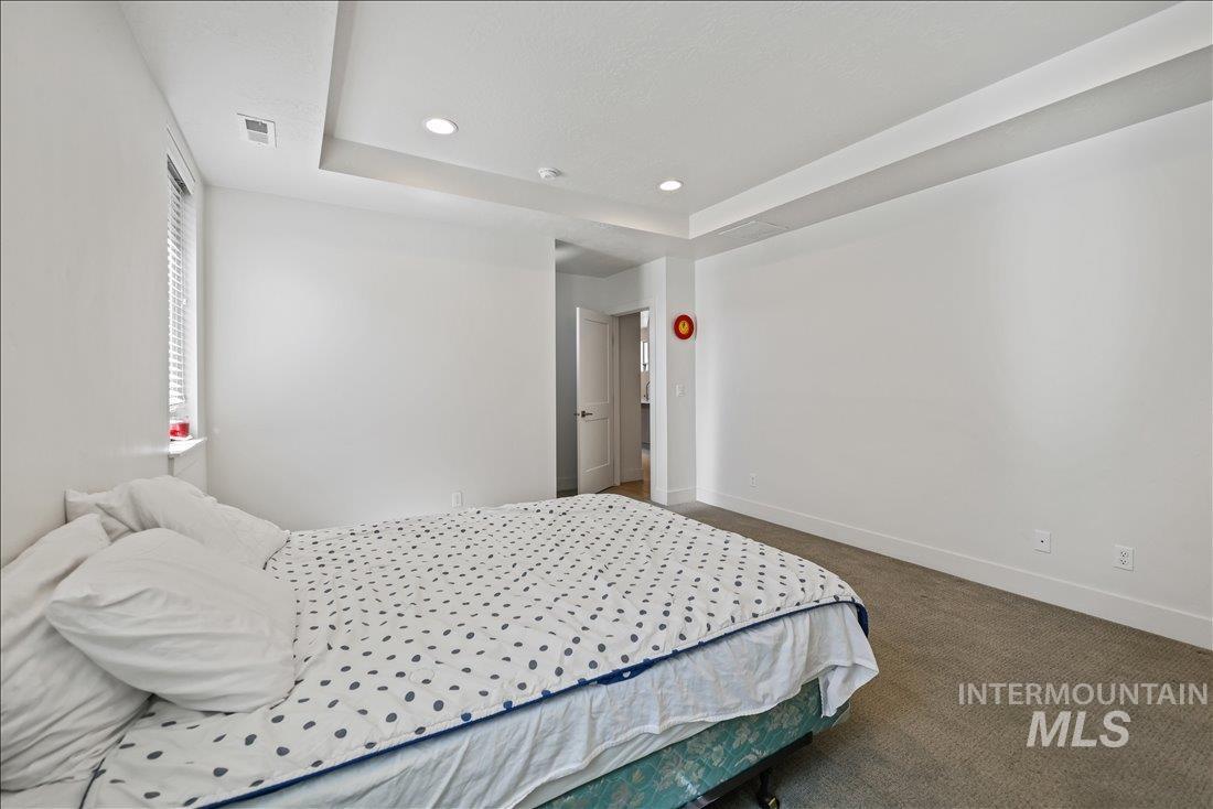 2576 E Warm Springs Ave, Boise, Idaho 83712, 3 Bedrooms, 2.5 Bathrooms, Residential For Sale, Price $795,000,MLS 98975222