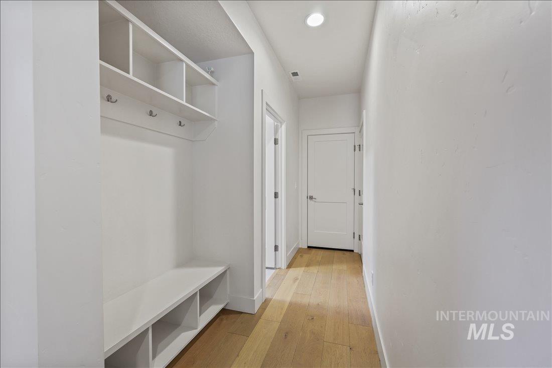 2576 E Warm Springs Ave, Boise, Idaho 83712, 3 Bedrooms, 2.5 Bathrooms, Residential For Sale, Price $795,000,MLS 98975222