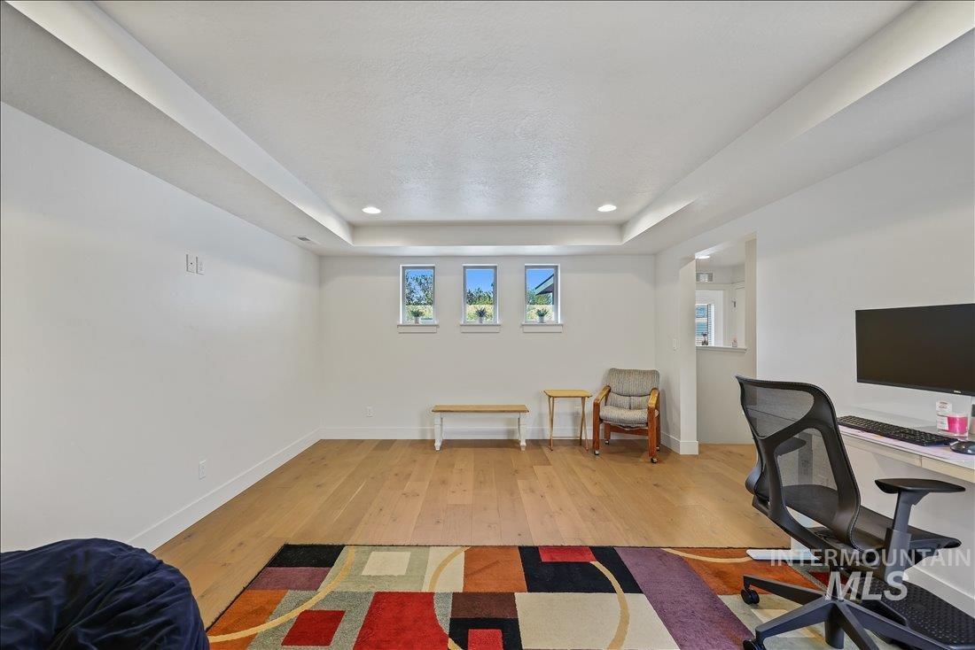 2576 E Warm Springs Ave, Boise, Idaho 83712, 3 Bedrooms, 2.5 Bathrooms, Residential For Sale, Price $795,000,MLS 98975222