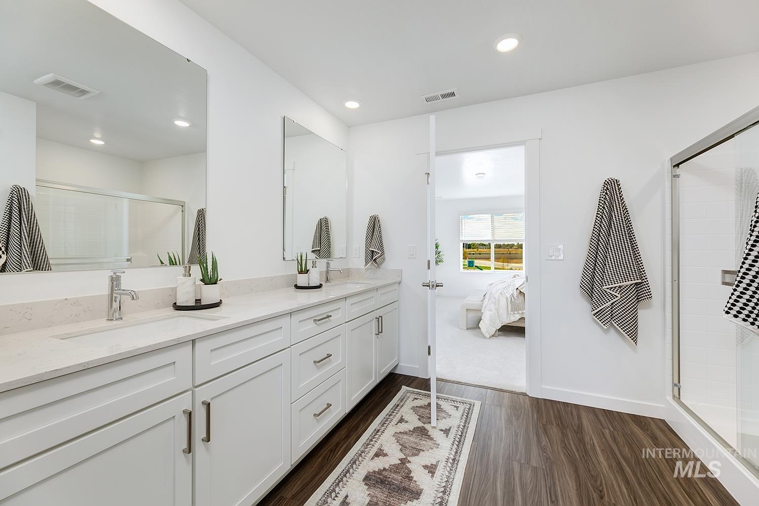 4501 Portofino Way, Caldwell, Idaho 83607, 5 Bedrooms, 3 Bathrooms, Residential For Sale, Price $611,900,MLS 98975227