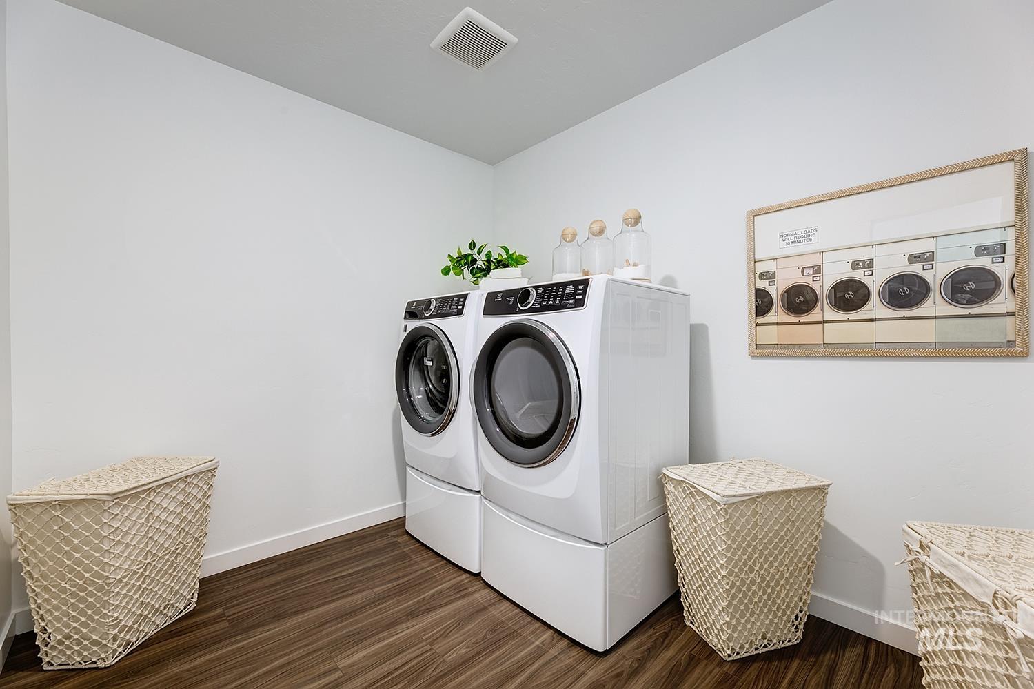 4501 Portofino Way, Caldwell, Idaho 83607, 5 Bedrooms, 3 Bathrooms, Residential For Sale, Price $611,900,MLS 98975227