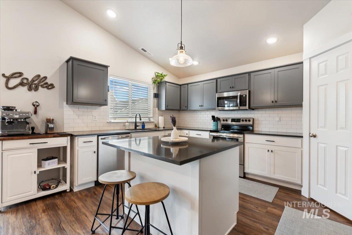 13828 S Opus Ave, Nampa, Idaho 83651, 4 Bedrooms, 2 Bathrooms, Residential For Sale, Price $444,600, 98975235