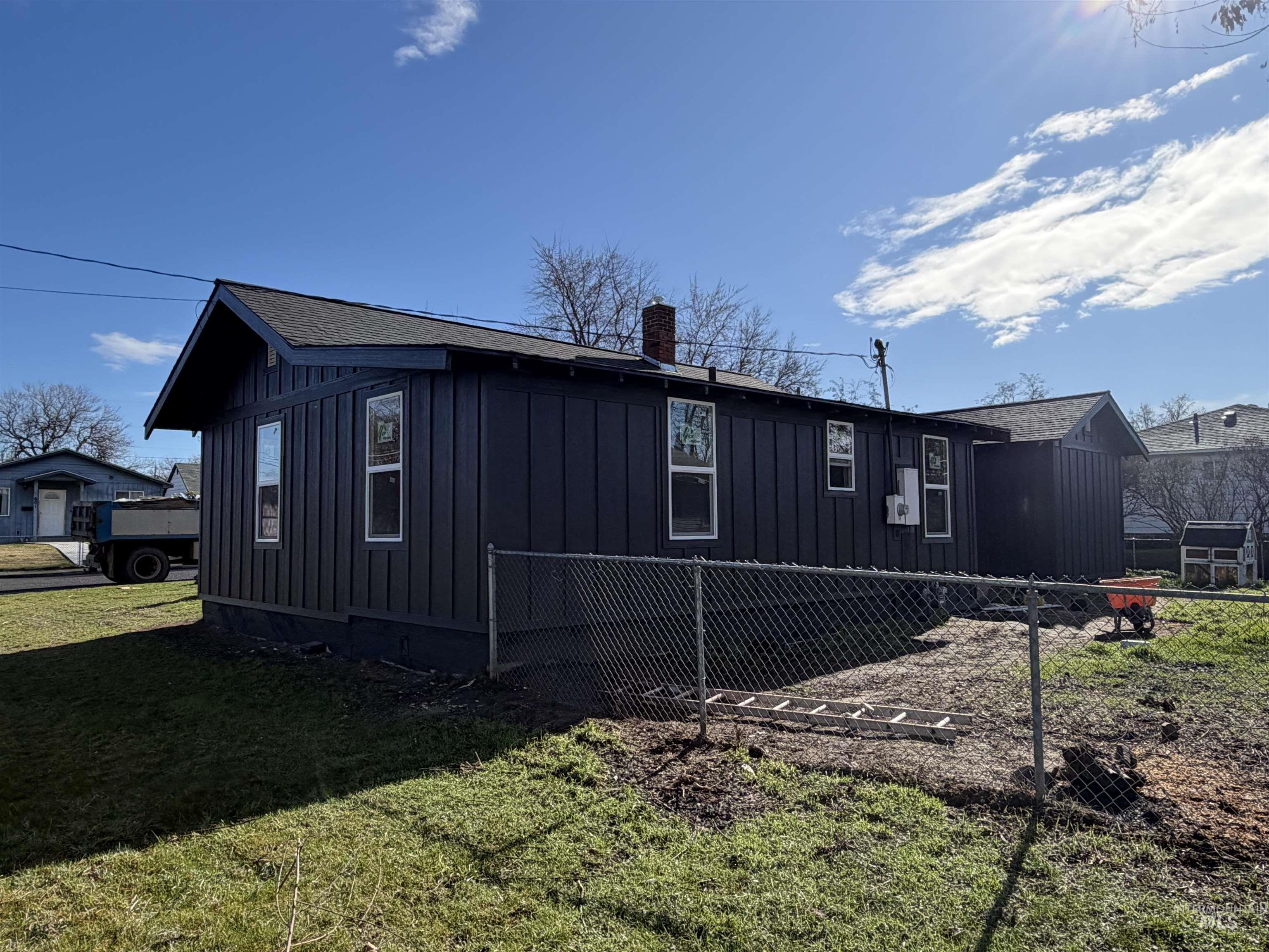 600 11th Street, Clarkston, Washington 99403, 3 Bedrooms, 1 Bathroom, Residential For Sale, Price $324,900, 98975236