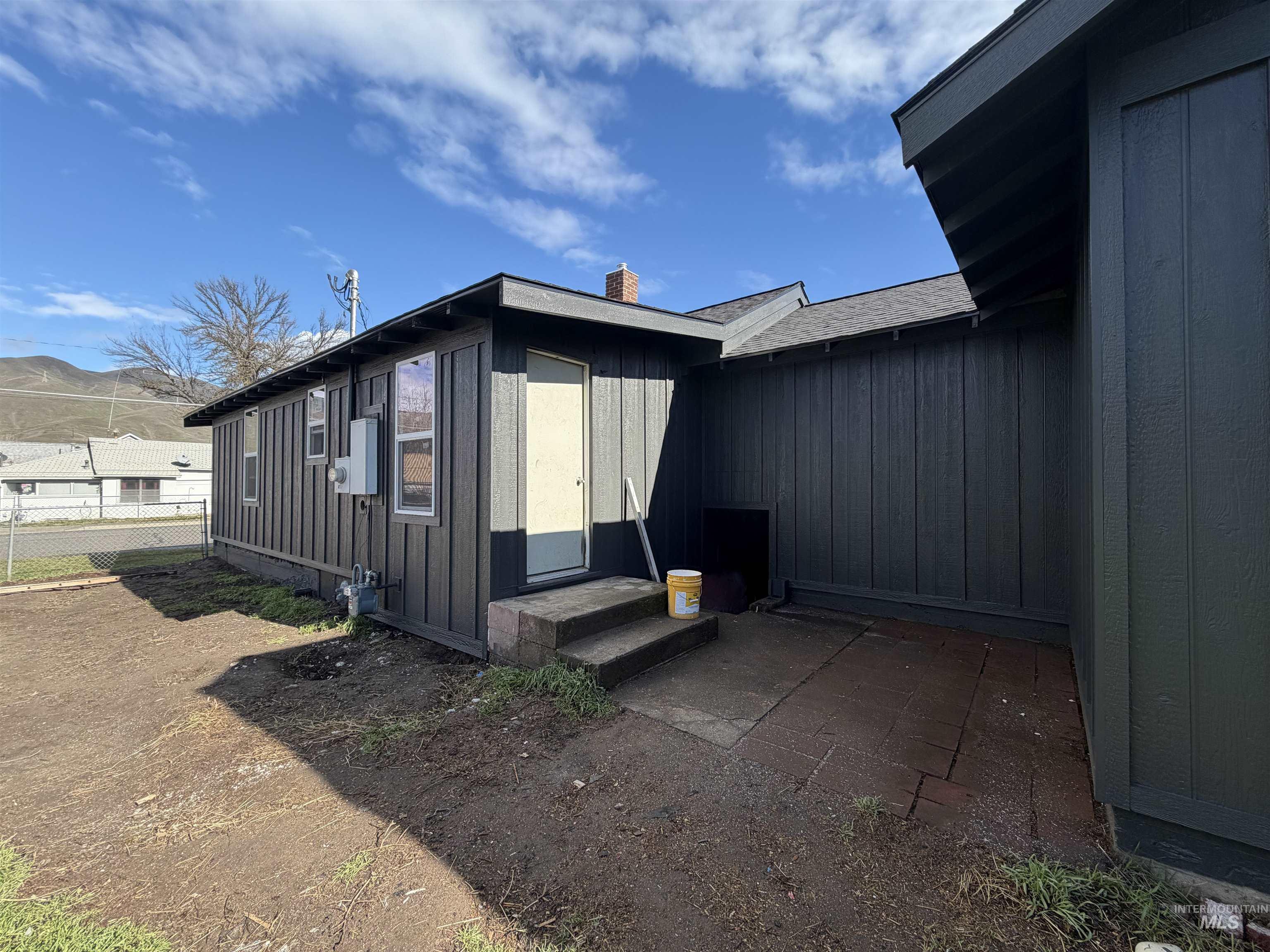 600 11th Street, Clarkston, Washington 99403, 3 Bedrooms, 1 Bathroom, Residential For Sale, Price $324,900, 98975236