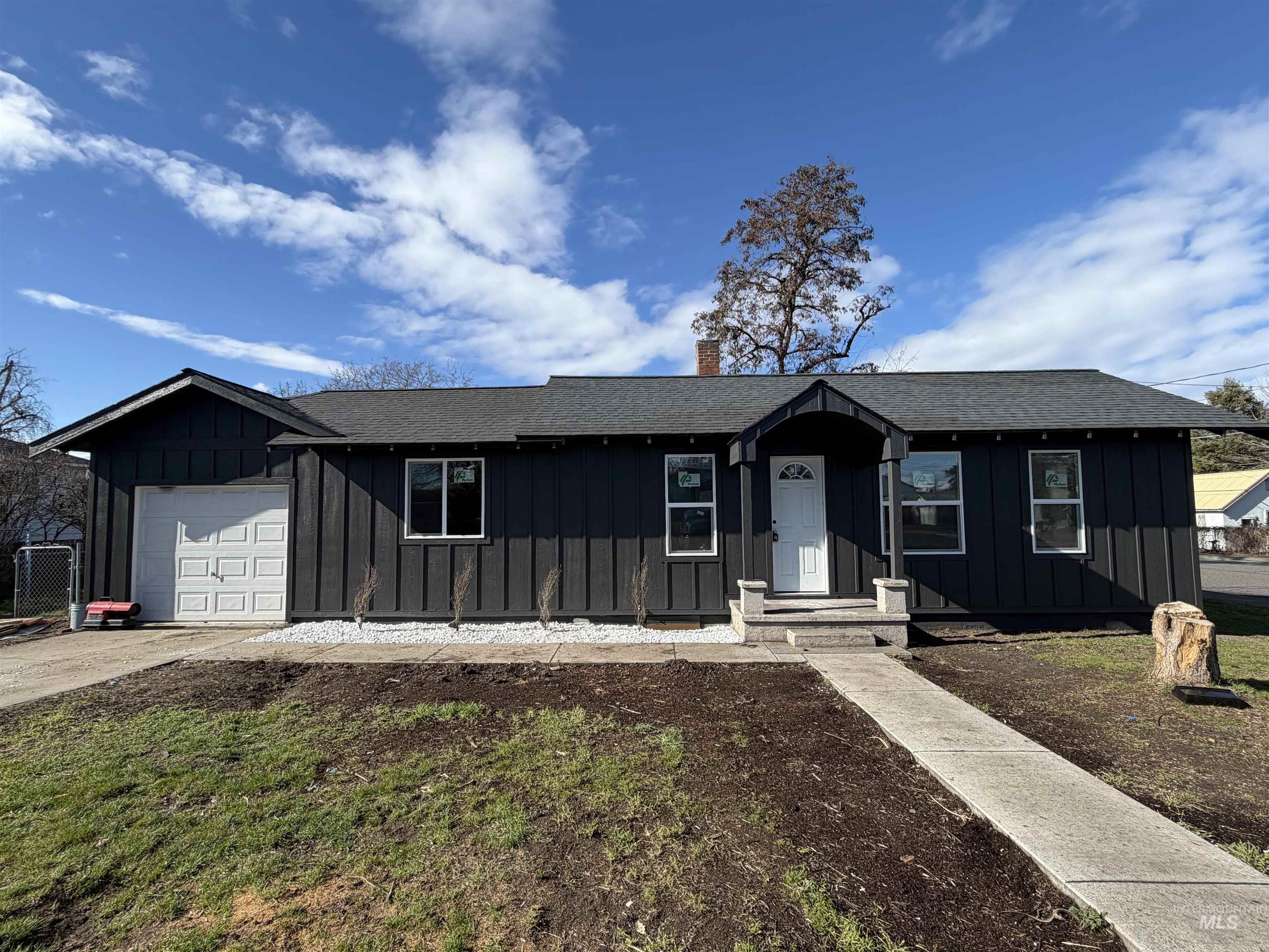 600 11th Street, Clarkston, Washington 99403, 3 Bedrooms, 1 Bathroom, Residential For Sale, Price $324,900, 98975236