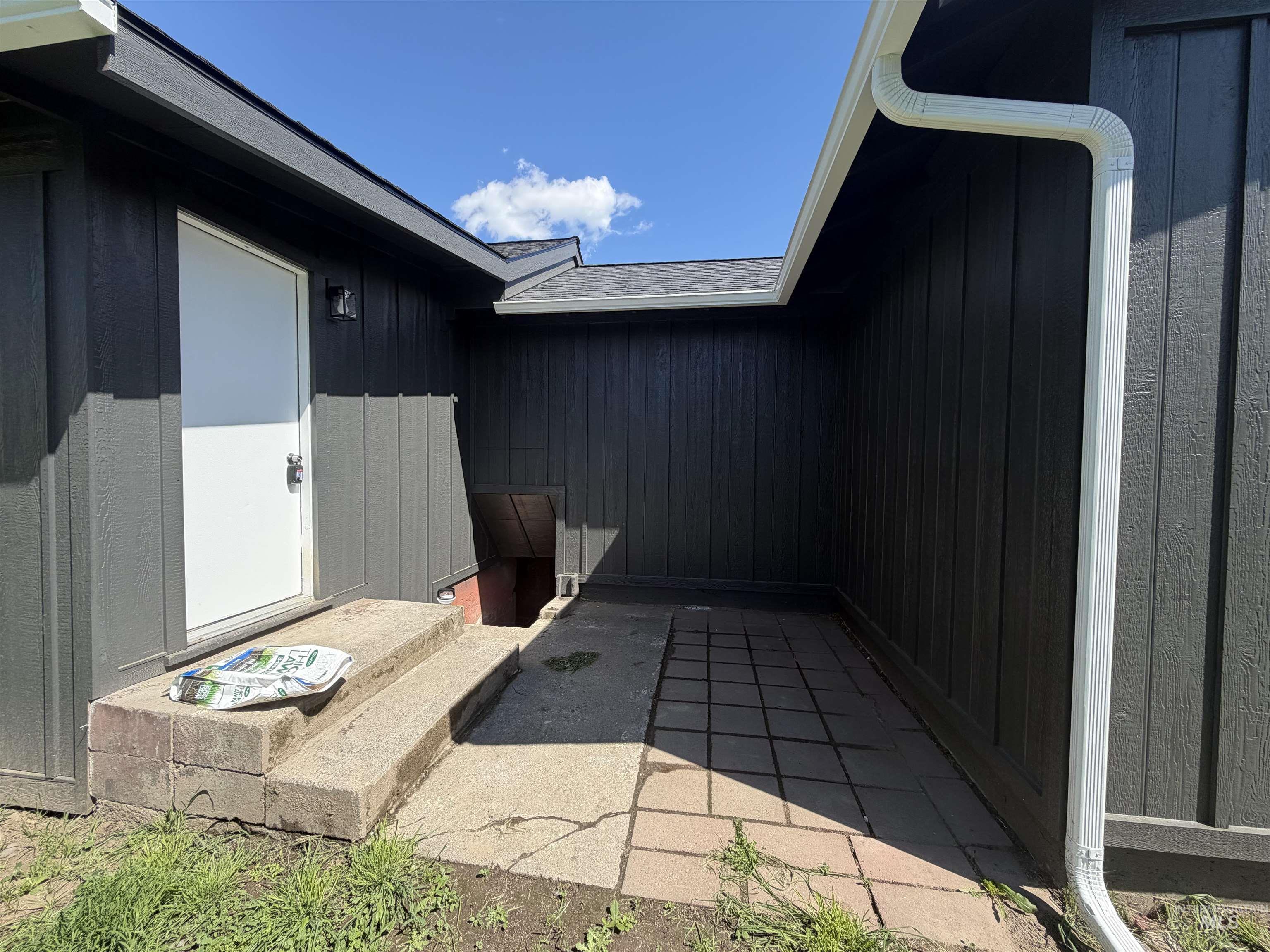 600 11th Street, Clarkston, Washington 99403, 3 Bedrooms, 1 Bathroom, Residential For Sale, Price $319,500,MLS 98975236