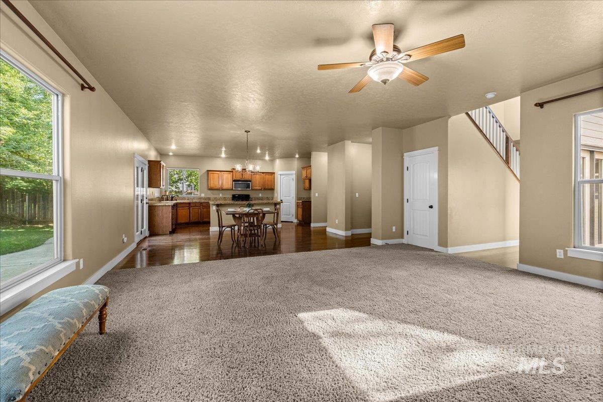 5491 N Beaham Ave, Meridian, Idaho 83646, 4 Bedrooms, 2.5 Bathrooms, Residential For Sale, Price $549,000,MLS 98975238