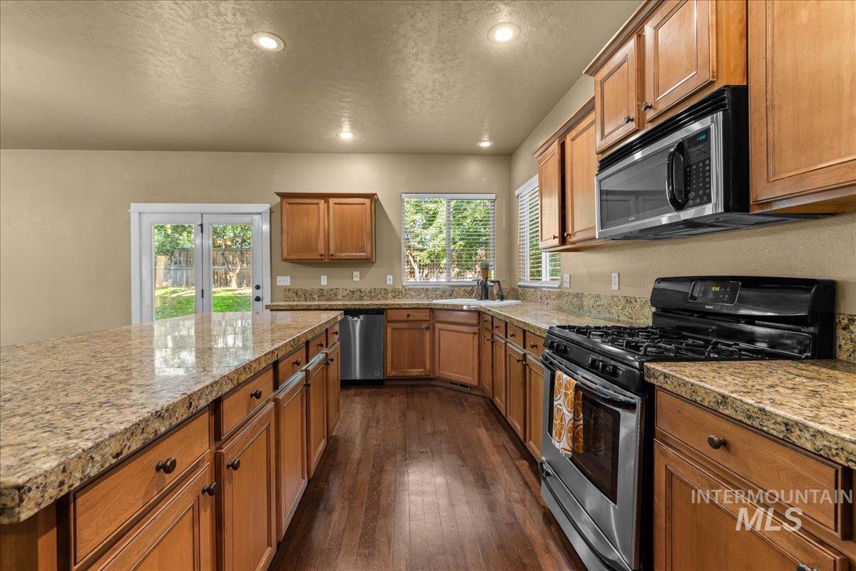 5491 N Beaham Ave, Meridian, Idaho 83646, 4 Bedrooms, 2.5 Bathrooms, Residential For Sale, Price $549,000,MLS 98975238