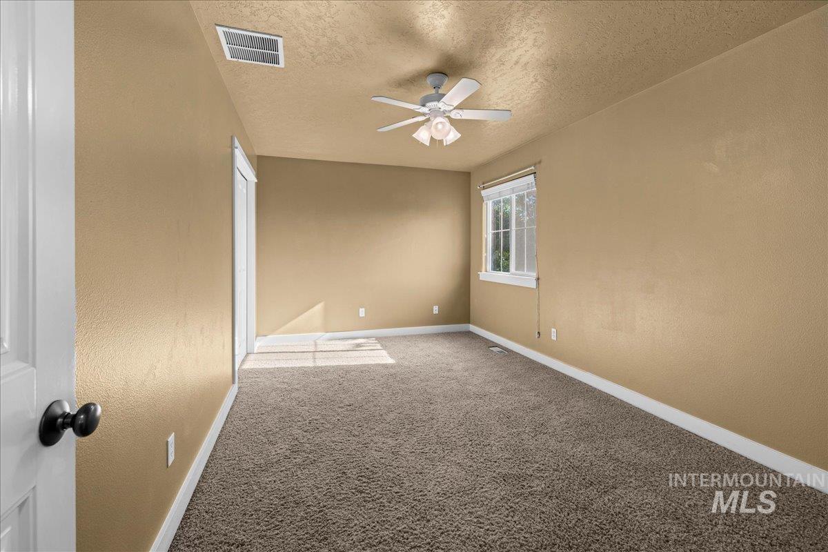 5491 N Beaham Ave, Meridian, Idaho 83646, 4 Bedrooms, 2.5 Bathrooms, Residential For Sale, Price $549,000,MLS 98975238