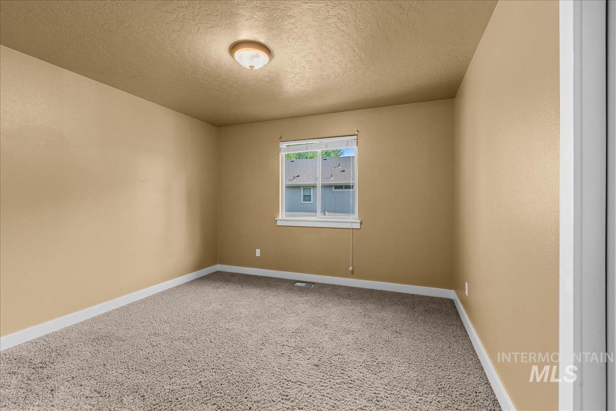 5491 N Beaham Ave, Meridian, Idaho 83646, 4 Bedrooms, 2.5 Bathrooms, Residential For Sale, Price $549,000,MLS 98975238