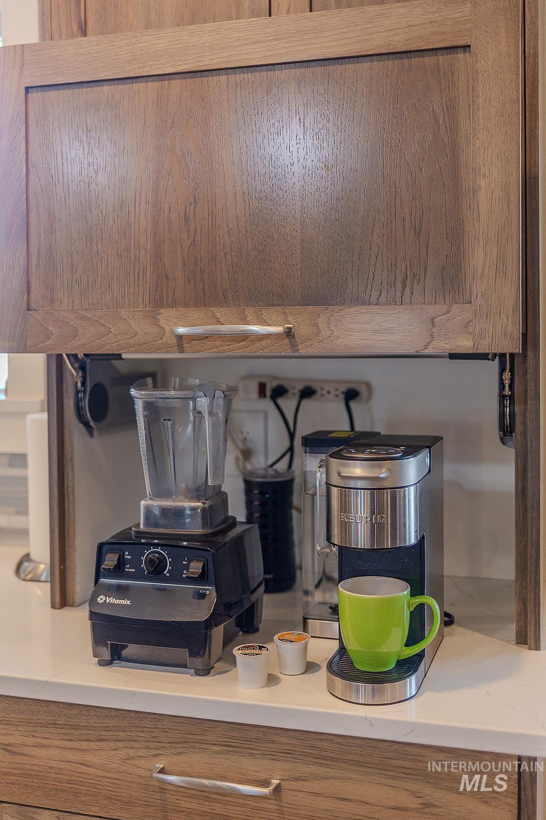 3435 Chukar Ln, Clarkston, Washington 99403, 2 Bedrooms, 2.5 Bathrooms, Residential For Sale, Price $575,000,MLS 98975240