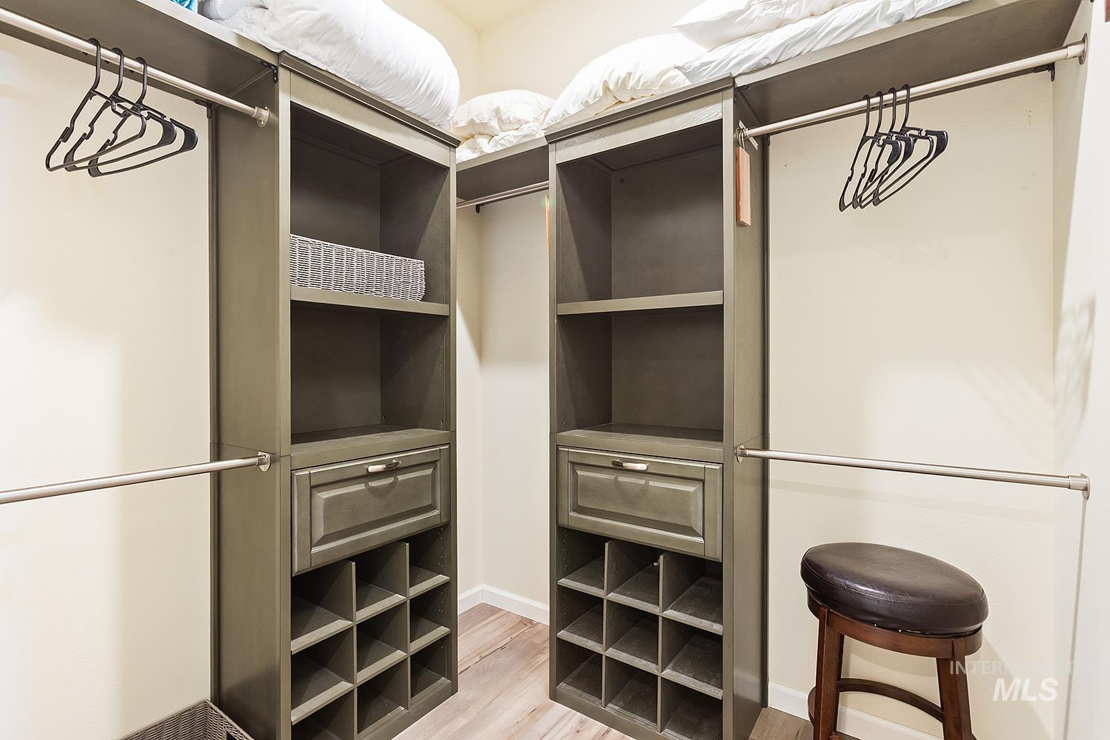 3435 Chukar Ln, Clarkston, Washington 99403, 2 Bedrooms, 2.5 Bathrooms, Residential For Sale, Price $575,000, 98975240