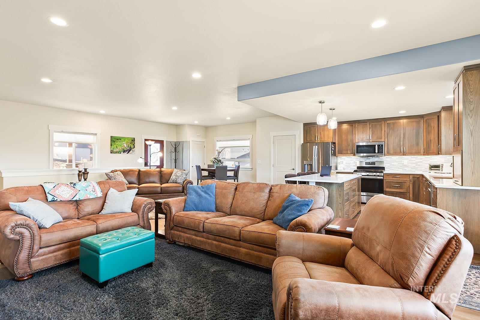 3435 Chukar Ln, Clarkston, Washington 99403, 2 Bedrooms, 2.5 Bathrooms, Residential For Sale, Price $575,000, 98975240