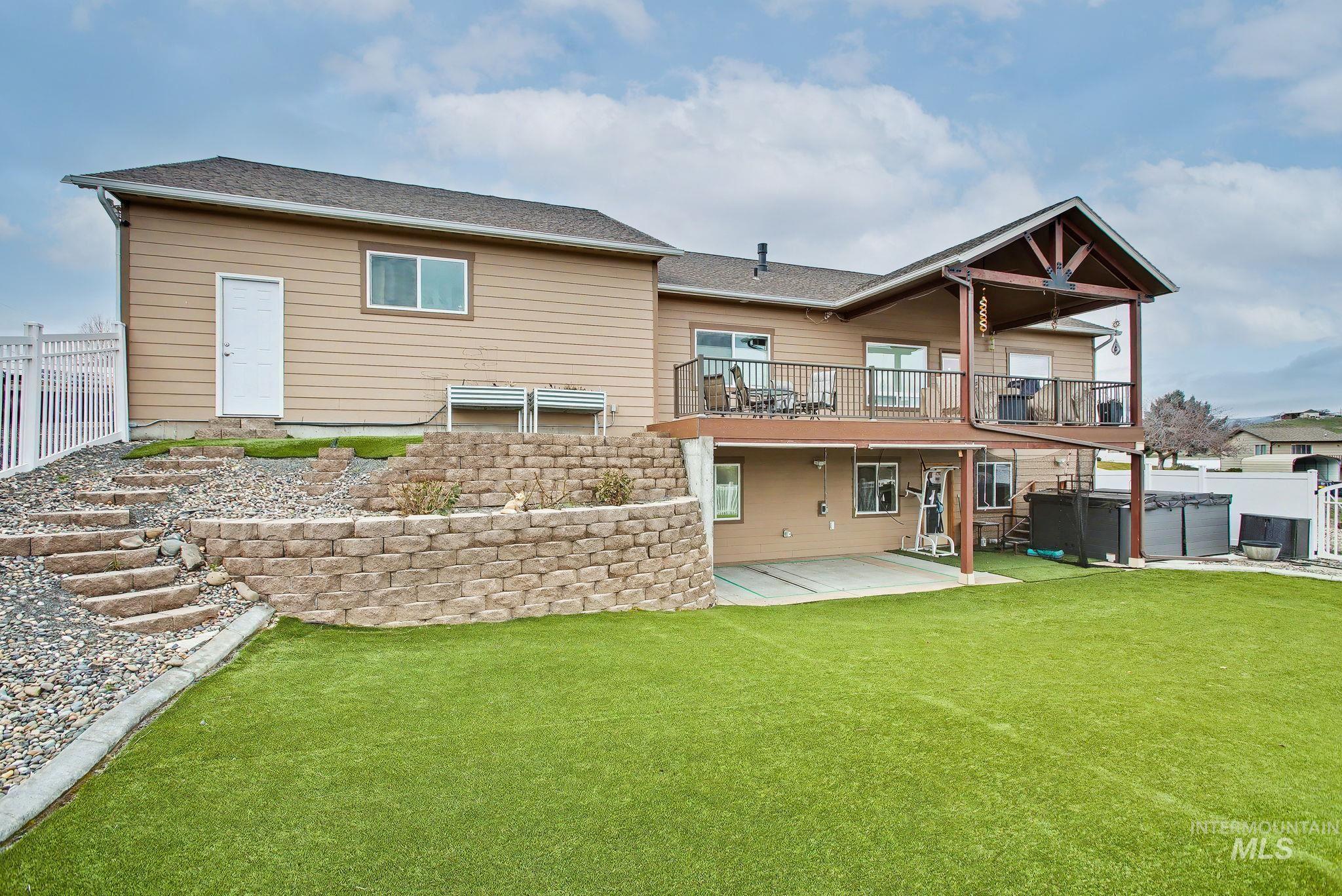 3435 Chukar Ln, Clarkston, Washington 99403, 2 Bedrooms, 2.5 Bathrooms, Residential For Sale, Price $575,000, 98975240