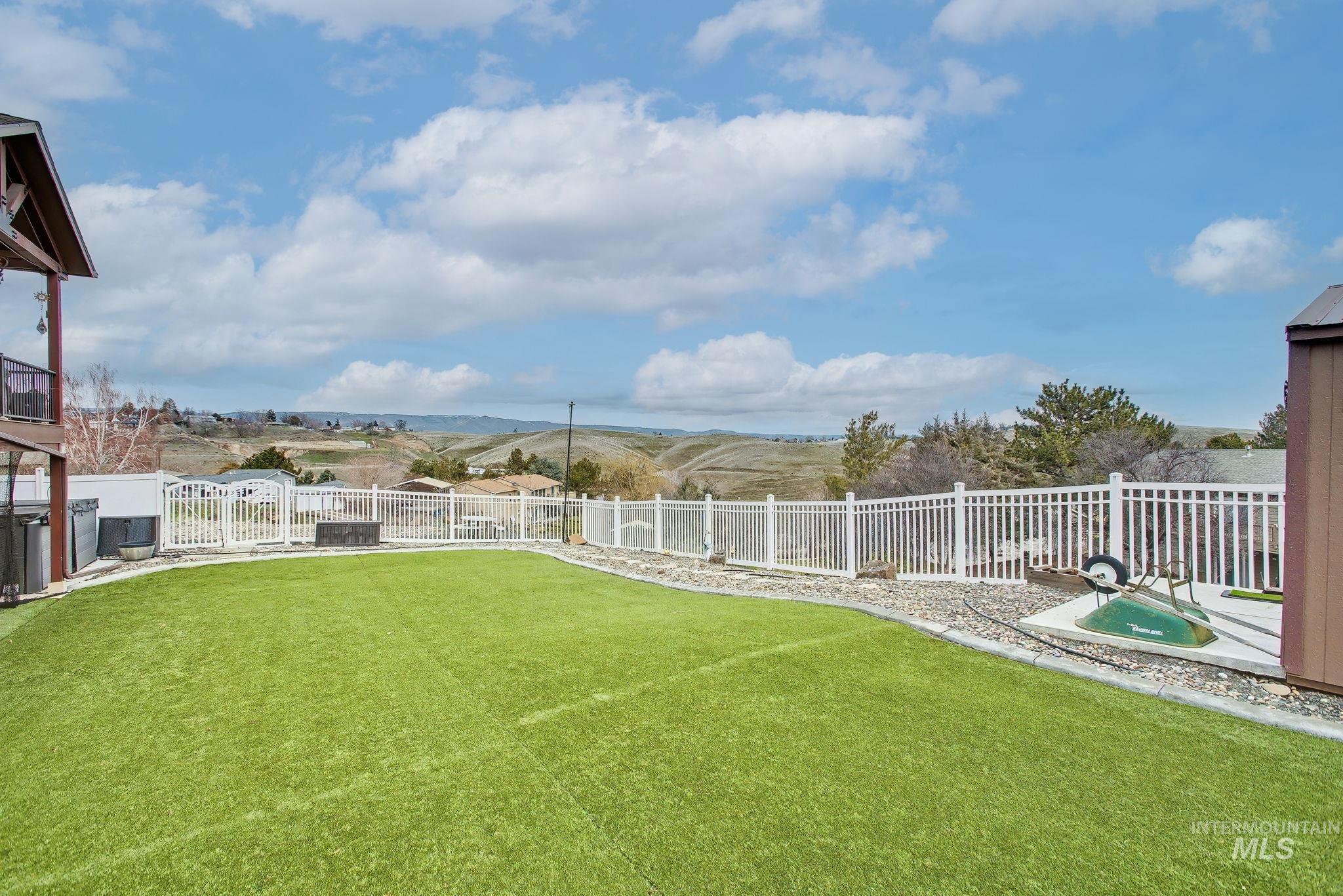 3435 Chukar Ln, Clarkston, Washington 99403, 2 Bedrooms, 2.5 Bathrooms, Residential For Sale, Price $575,000, 98975240