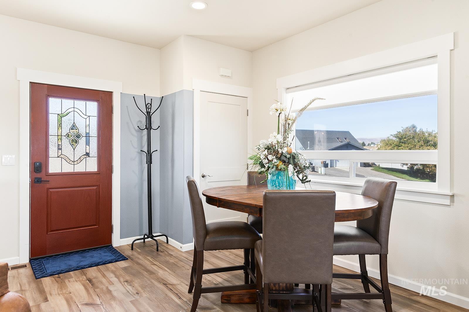 3435 Chukar Ln, Clarkston, Washington 99403, 2 Bedrooms, 2.5 Bathrooms, Residential For Sale, Price $575,000,MLS 98975240