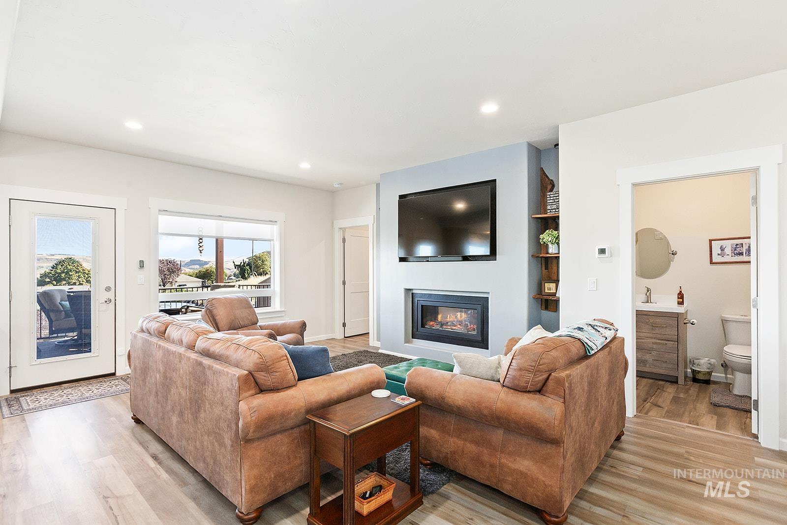 3435 Chukar Ln, Clarkston, Washington 99403, 2 Bedrooms, 2.5 Bathrooms, Residential For Sale, Price $575,000, 98975240