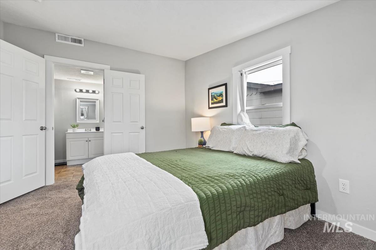 810 N 3Rd E, Mountain Home, Idaho 83647-2128, 3 Bedrooms, 1.5 Bathrooms, Residential For Sale, Price $289,900,MLS 98975242