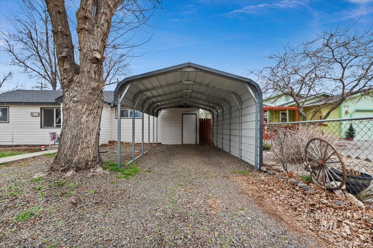 810 N 3Rd E, Mountain Home, Idaho 83647-2128, 3 Bedrooms, 1.5 Bathrooms, Residential For Sale, Price $289,900,MLS 98975242