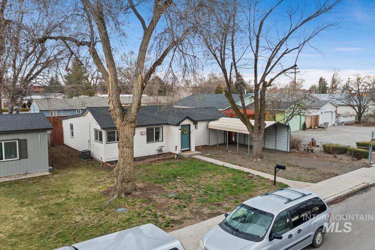 810 N 3Rd E, Mountain Home, Idaho 83647-2128, 3 Bedrooms, 1.5 Bathrooms, Residential For Sale, Price $289,900,MLS 98975242