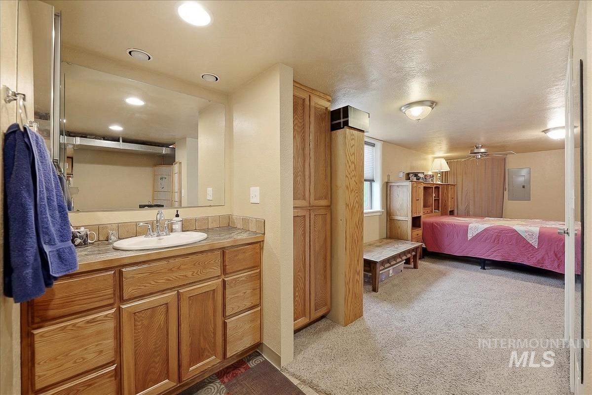 110 Abbott Dr, Mountain Home, Idaho 83647, 4 Bedrooms, 2 Bathrooms, Residential For Sale, Price $350,000,MLS 98975243